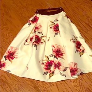 Beautiful floral print fit n flare skirt